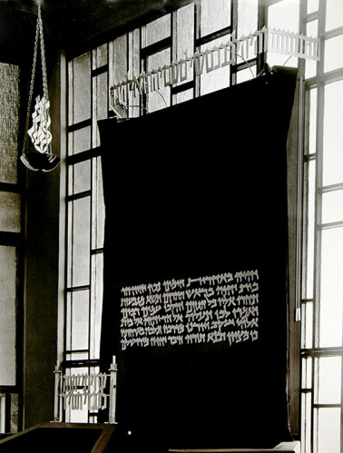 עיצוב אביזרים לבית כנסת