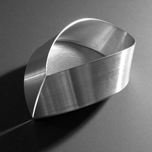 Aluminum containers