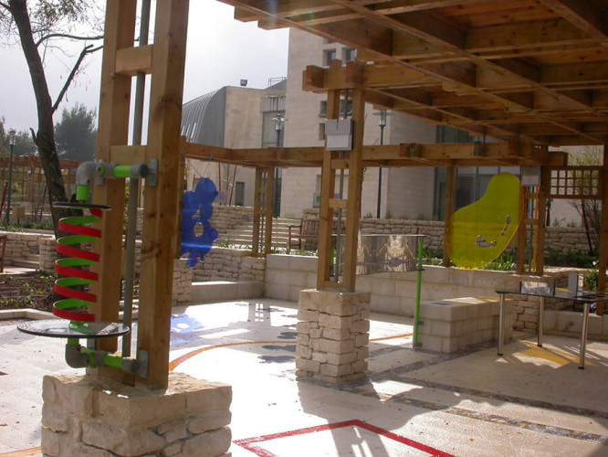 גן החושים ע"ש קייטי מנסון, ראיה