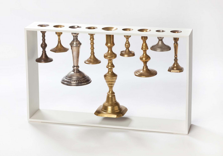 Menorah - מנורה